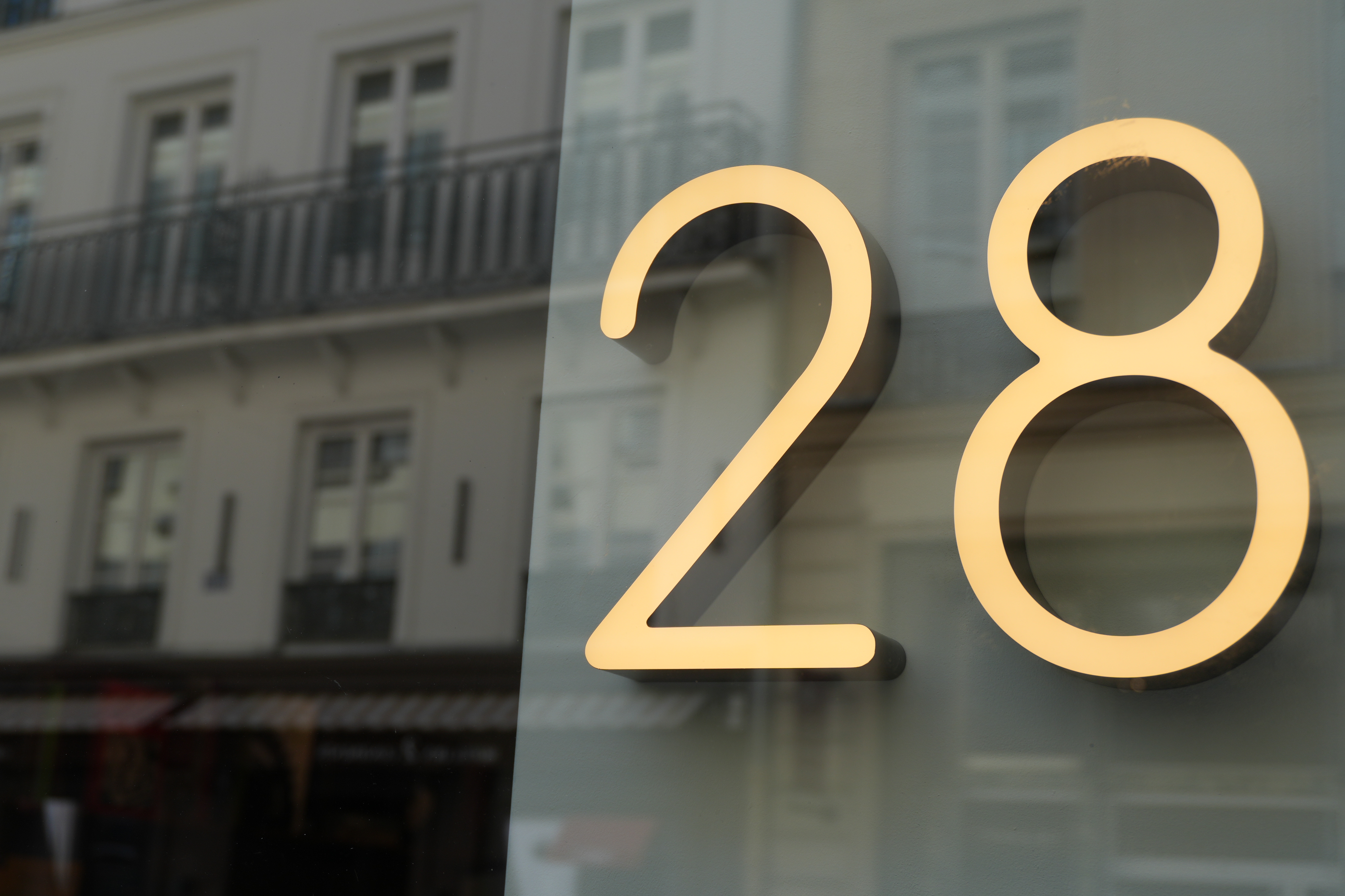 Le 28