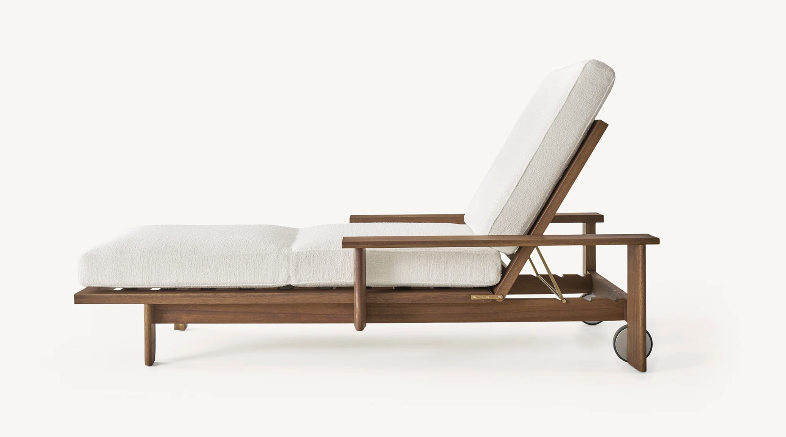 RAIL SUN LOUNGER par BassamFellows