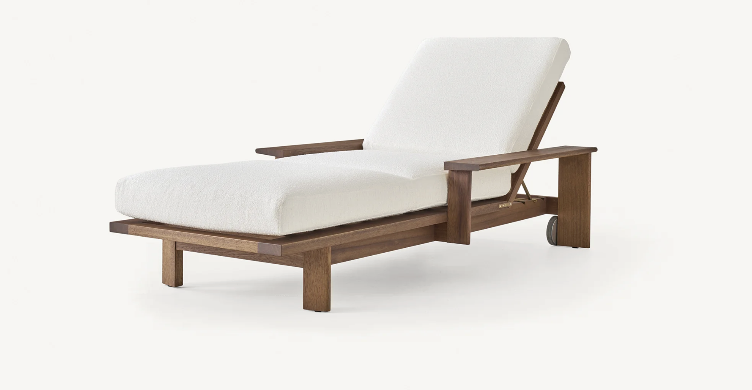 RAIL SUN LOUNGER par BassamFellows