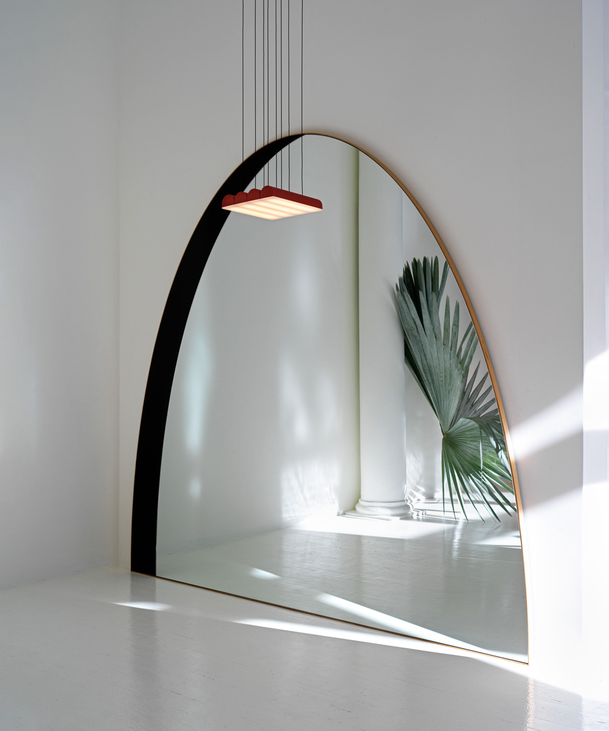 WIDE ARCHWAY MIRROR par Bower