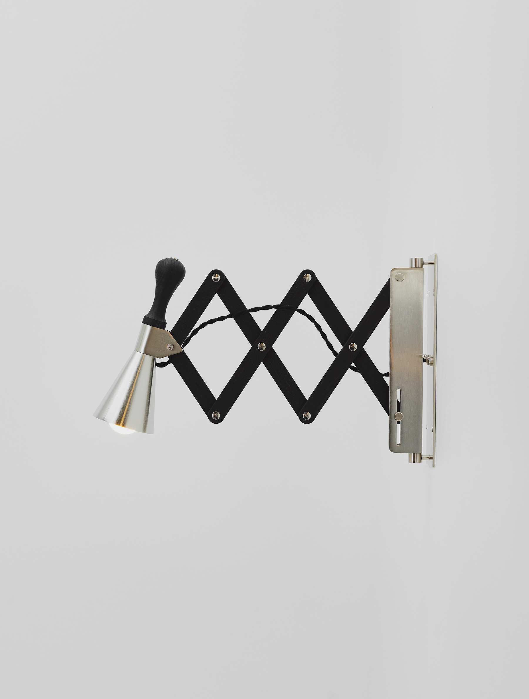ACCORDION BELL SCONCE par Allied Maker