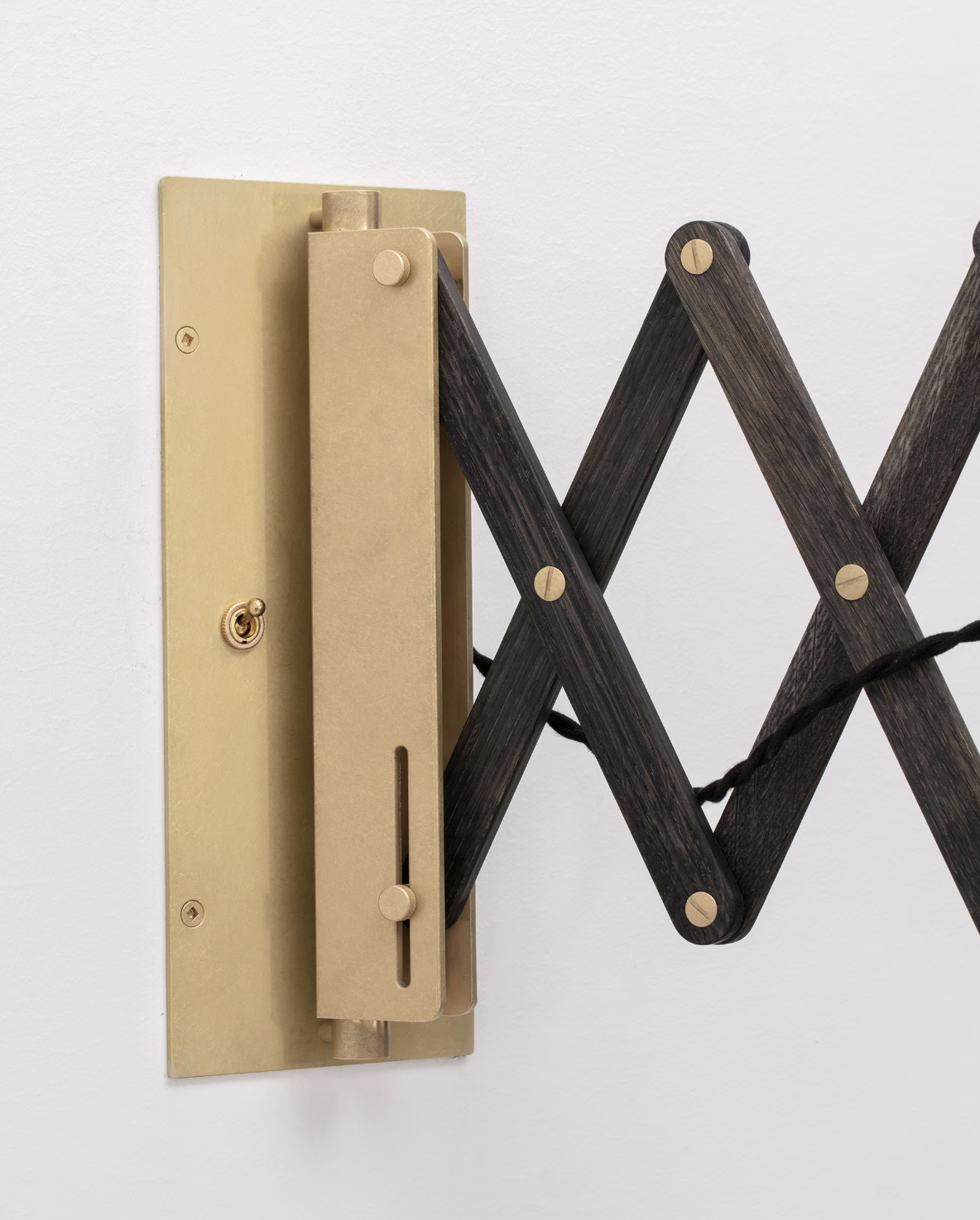 ACCORDION BELL SCONCE par Allied Maker