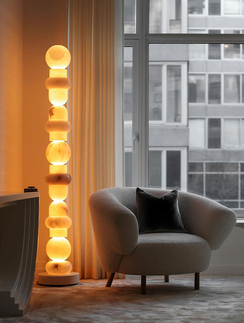 ALABASTER TOTEM 16 par Allied Maker