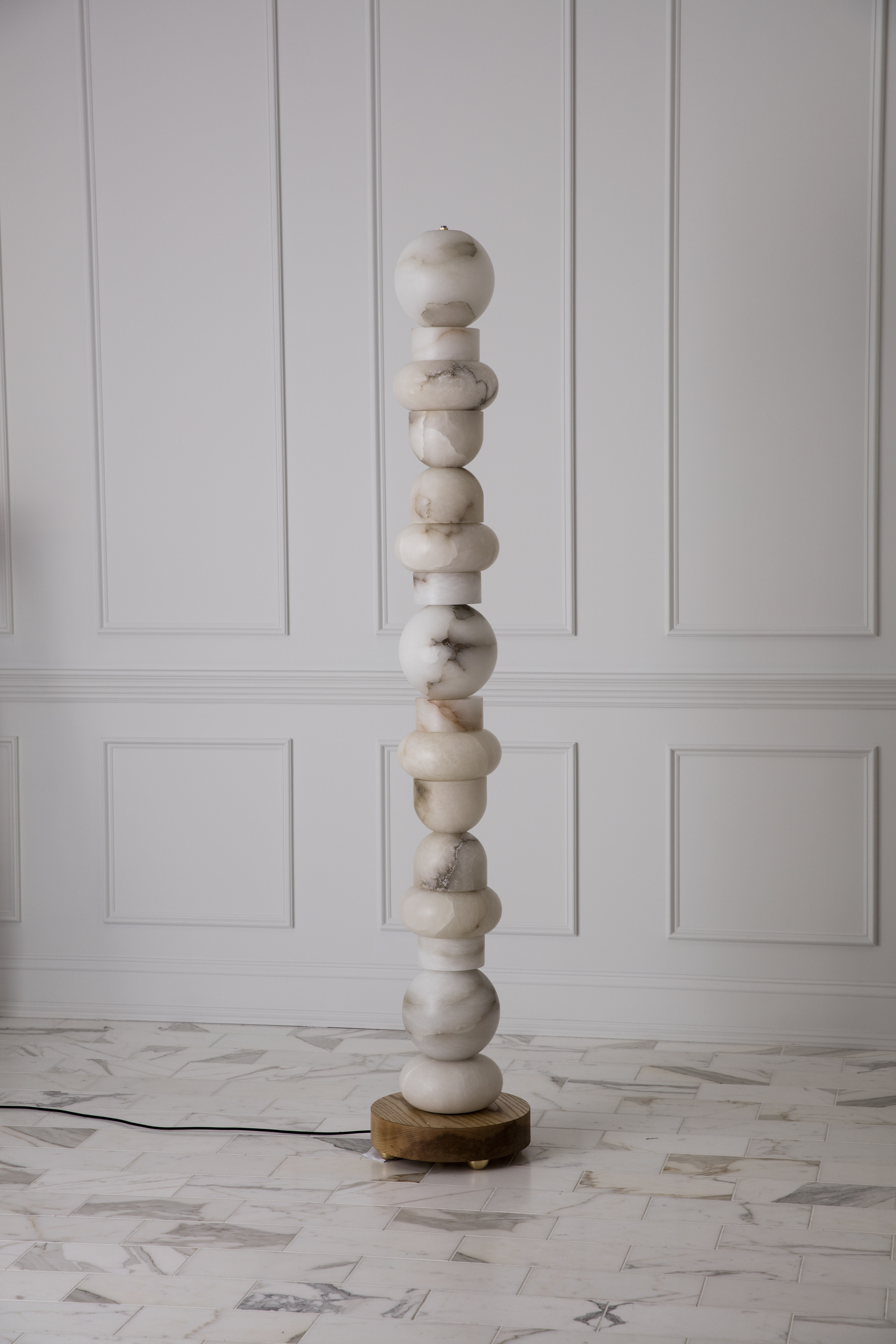 ALABASTER TOTEM 16 par Allied Maker