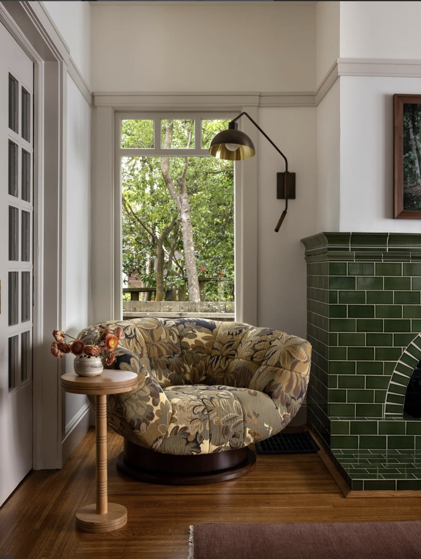 ARC WALL LAMP 33 par Allied Maker