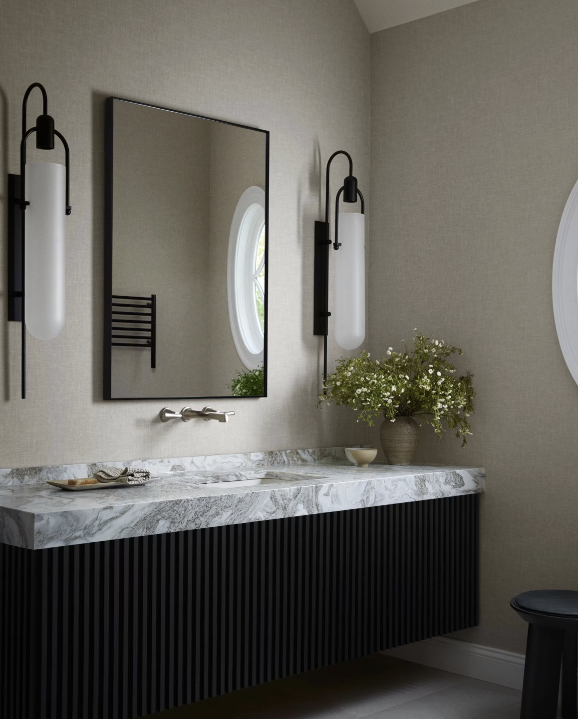 ARC WELL SCONCE 22 par Allied Maker