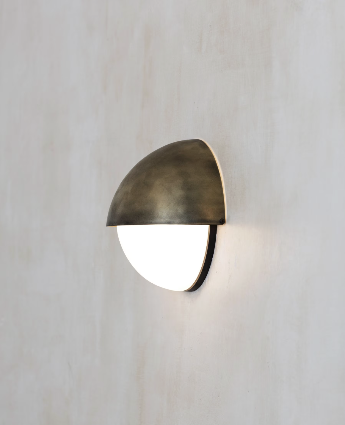 AXIS SCONCE par Allied Maker