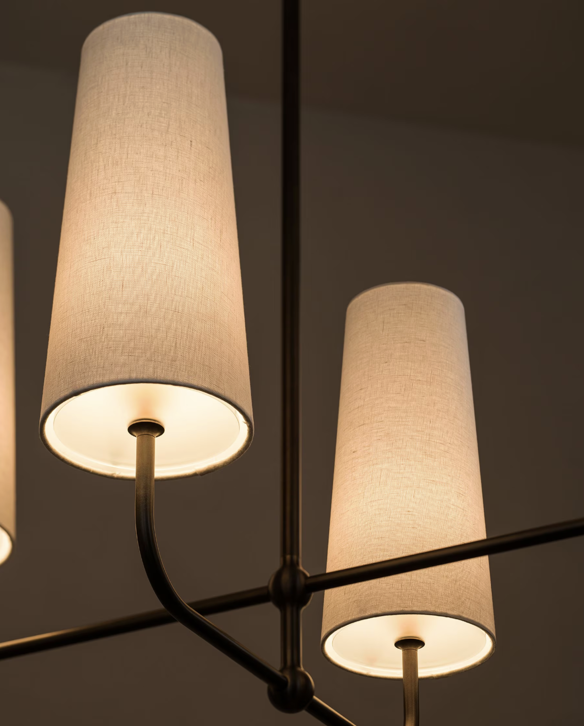 BOLA 4 CHANDELIER par Allied Maker