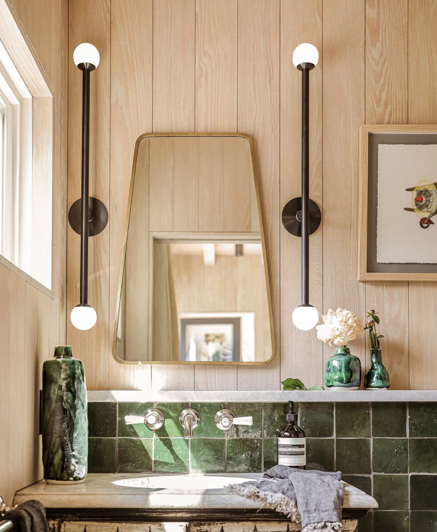 BRASS T2 SCONCE par Allied Maker