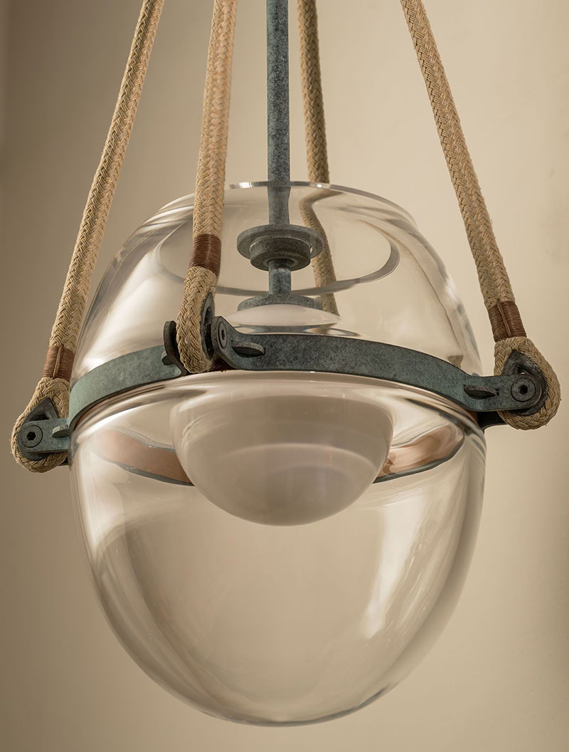 BUOY SCONCE par Allied Maker