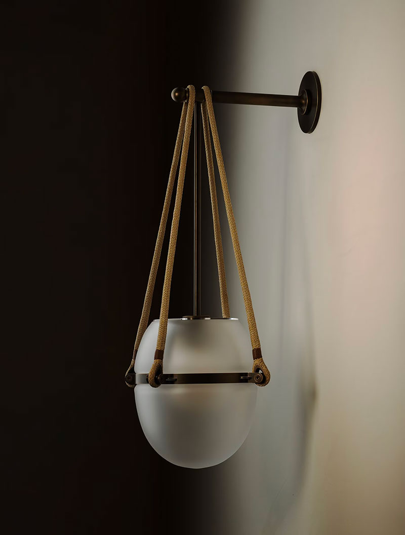 BUOY SCONCE par Allied Maker