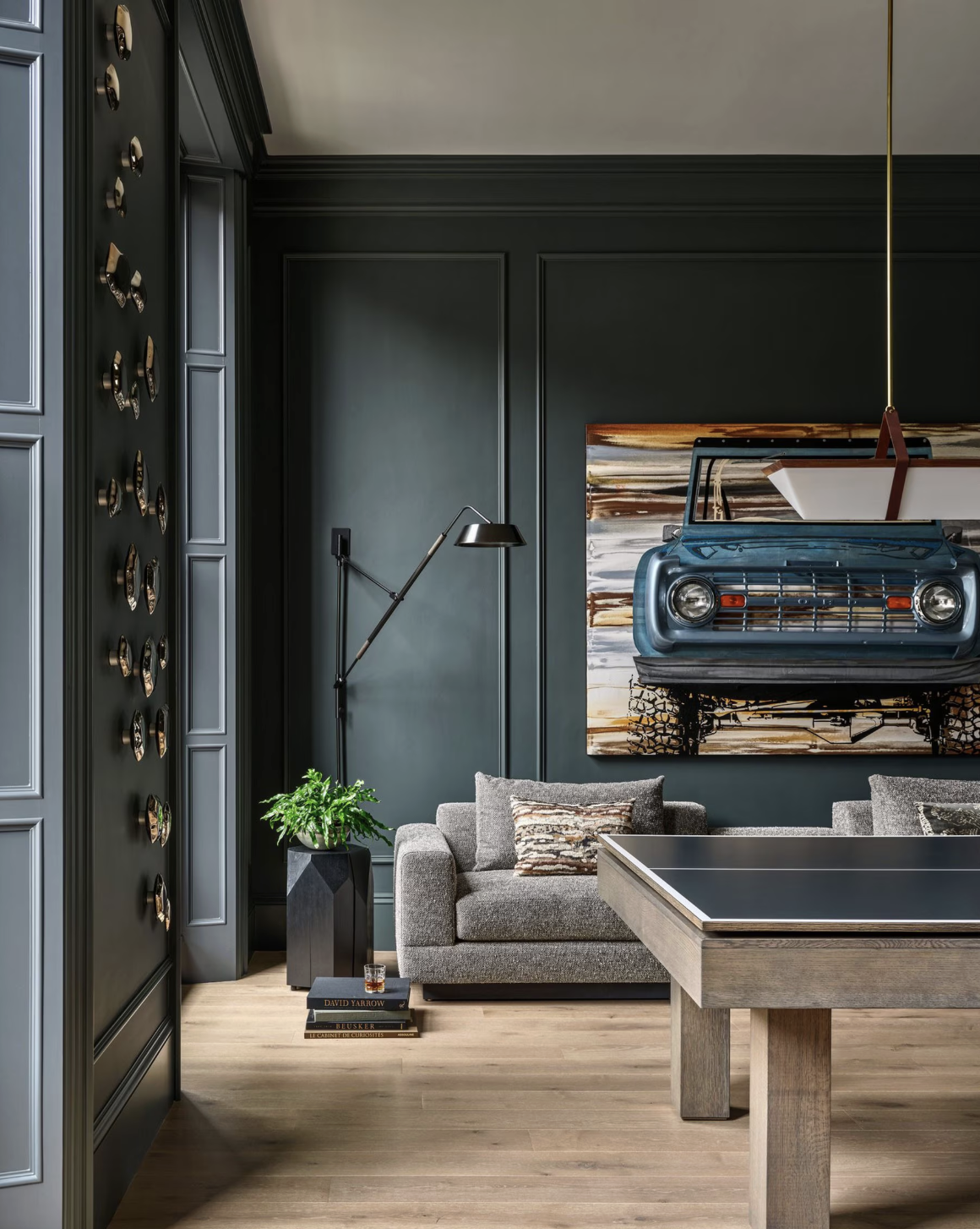 CRANE WALL LAMP par Allied Maker