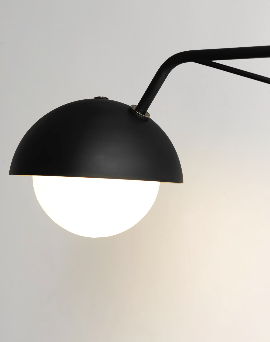 DOME WALL LAMP par Allied Maker