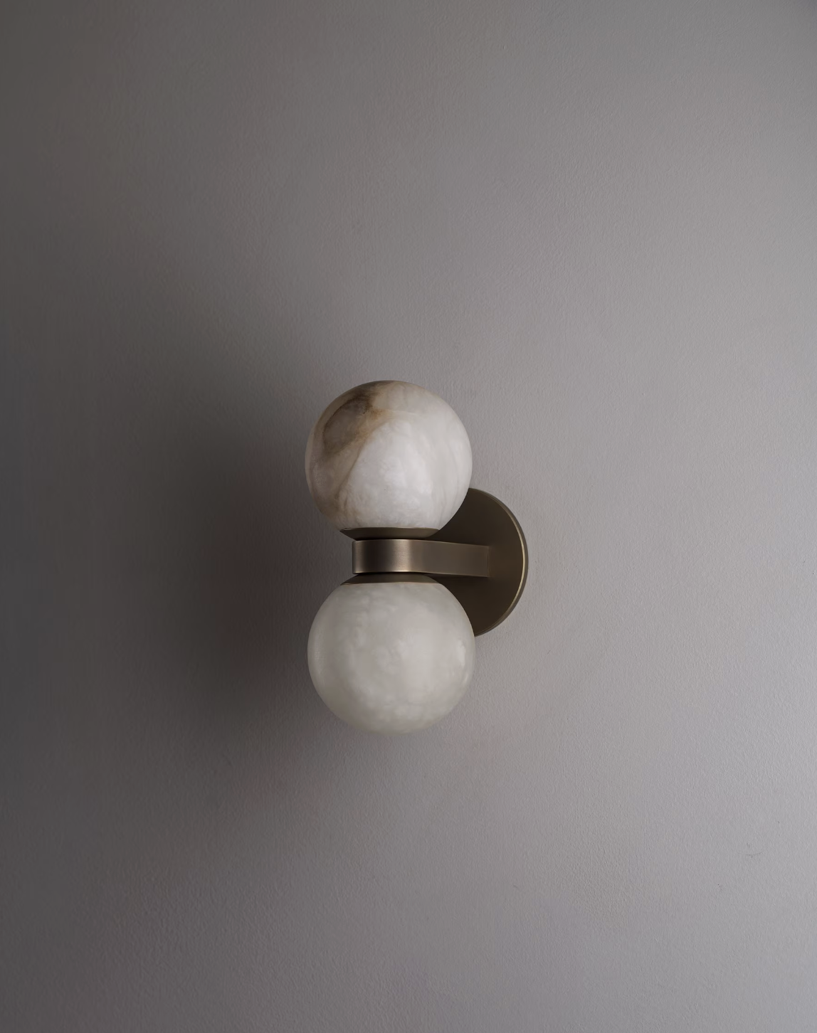 DUAL GLOBE SCONCE par Allied Maker