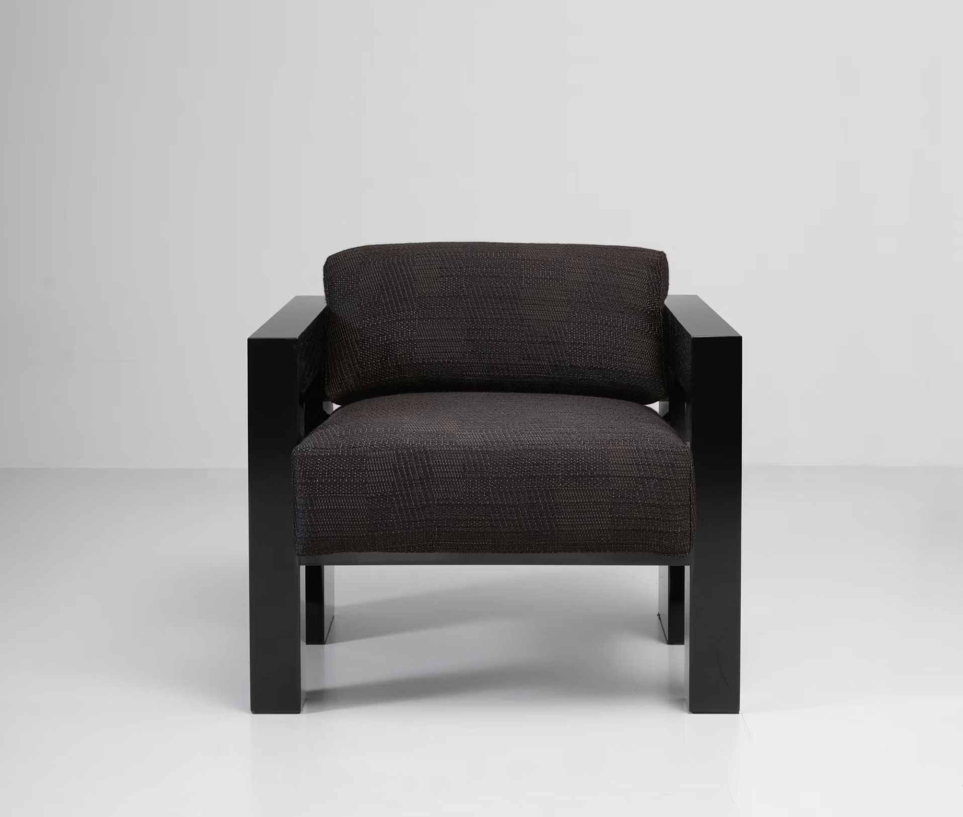 EDITION NO.1 - ARMCHAIR par Allied Maker