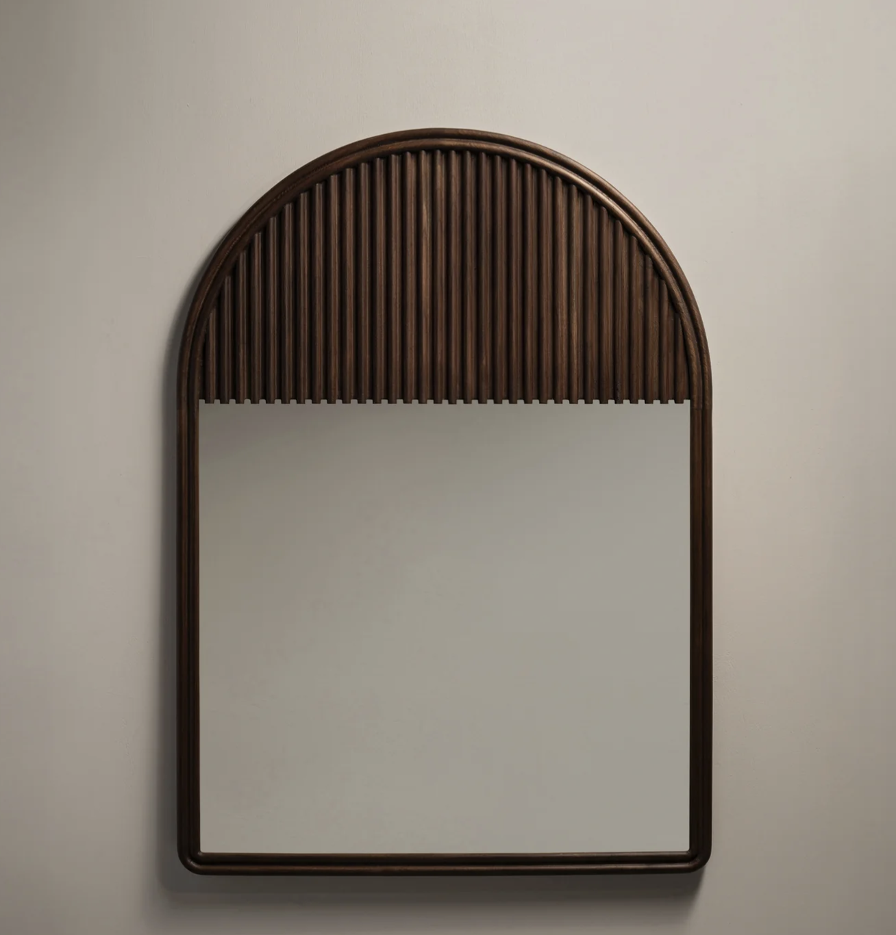 FRINGE MIRROR ARCHED 42 par Roll & Hill