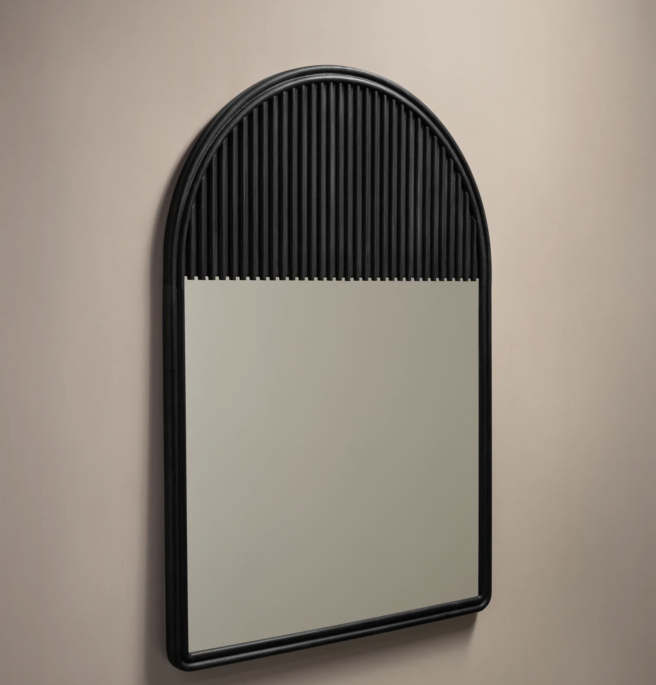 FRINGE MIRROR ARCHED 42 par Roll & Hill