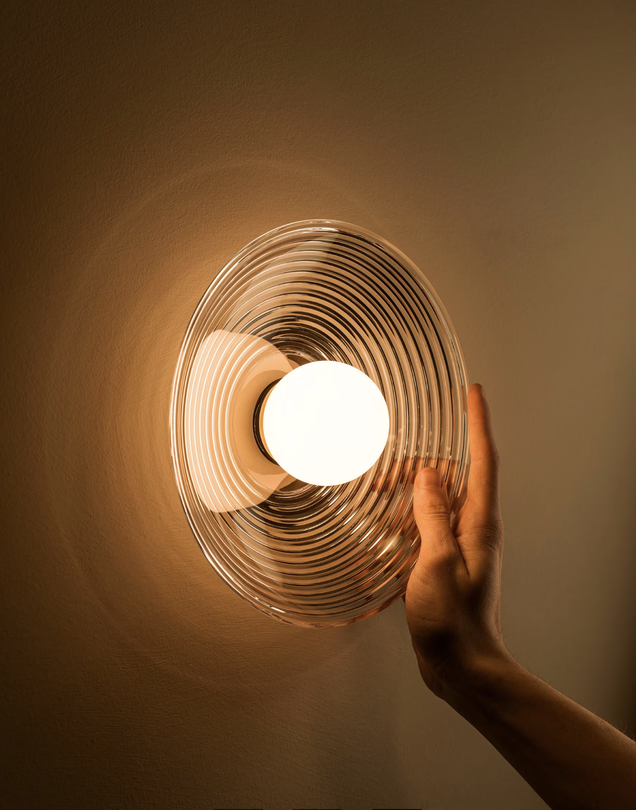 GLASS CONCENTRIC 10 par Allied Maker