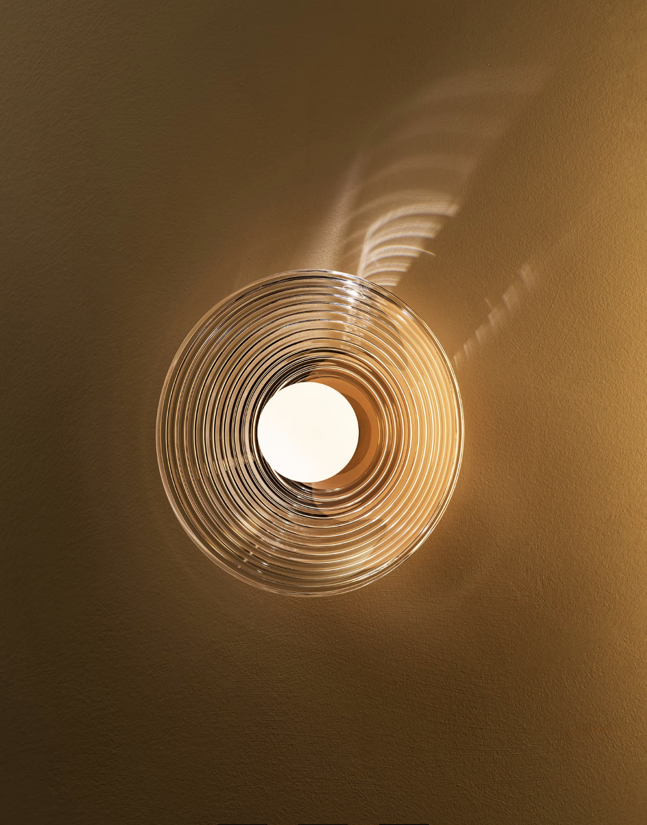 GLASS CONCENTRIC 10 par Allied Maker