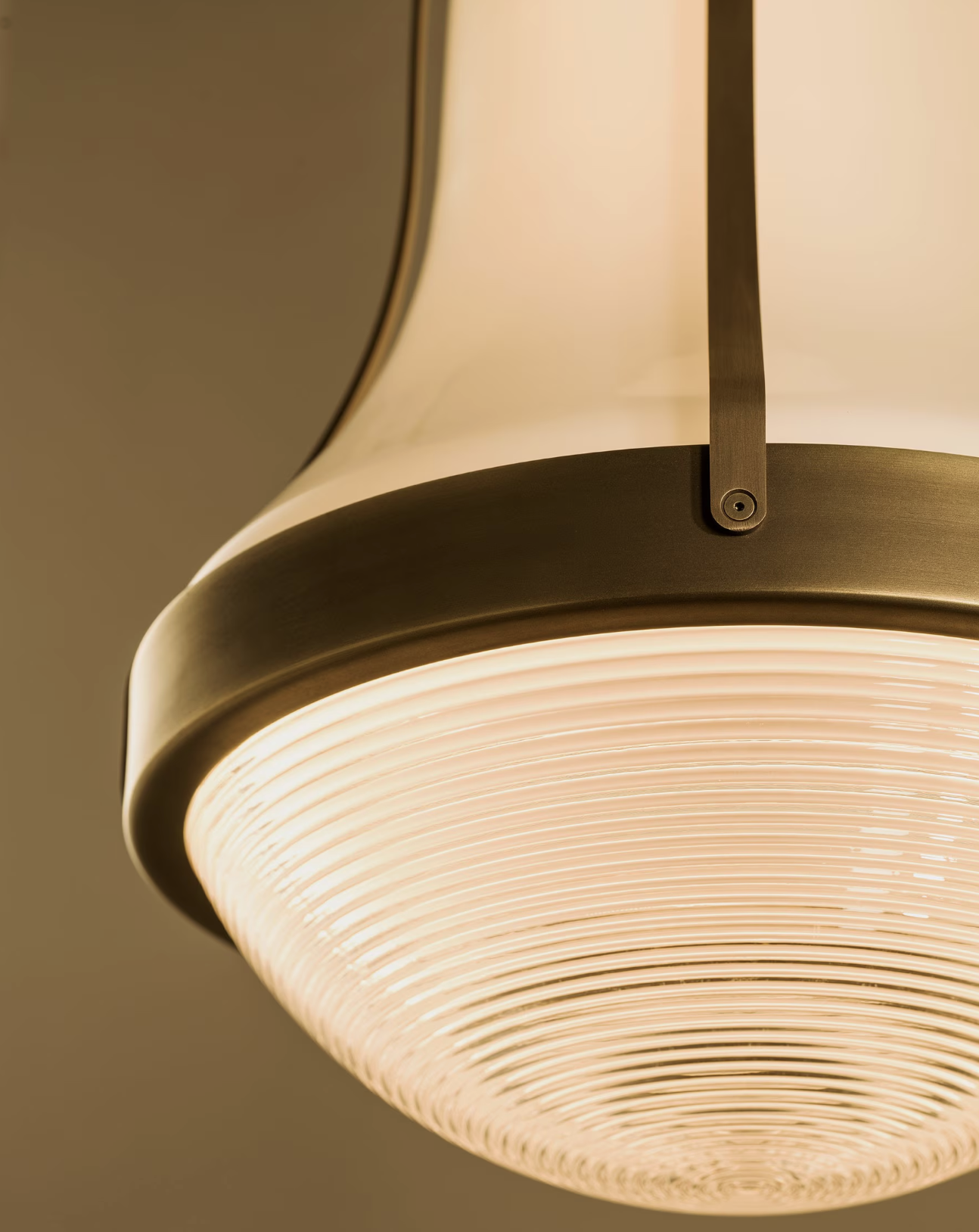 GORDON PENDANT 12 par Allied Maker