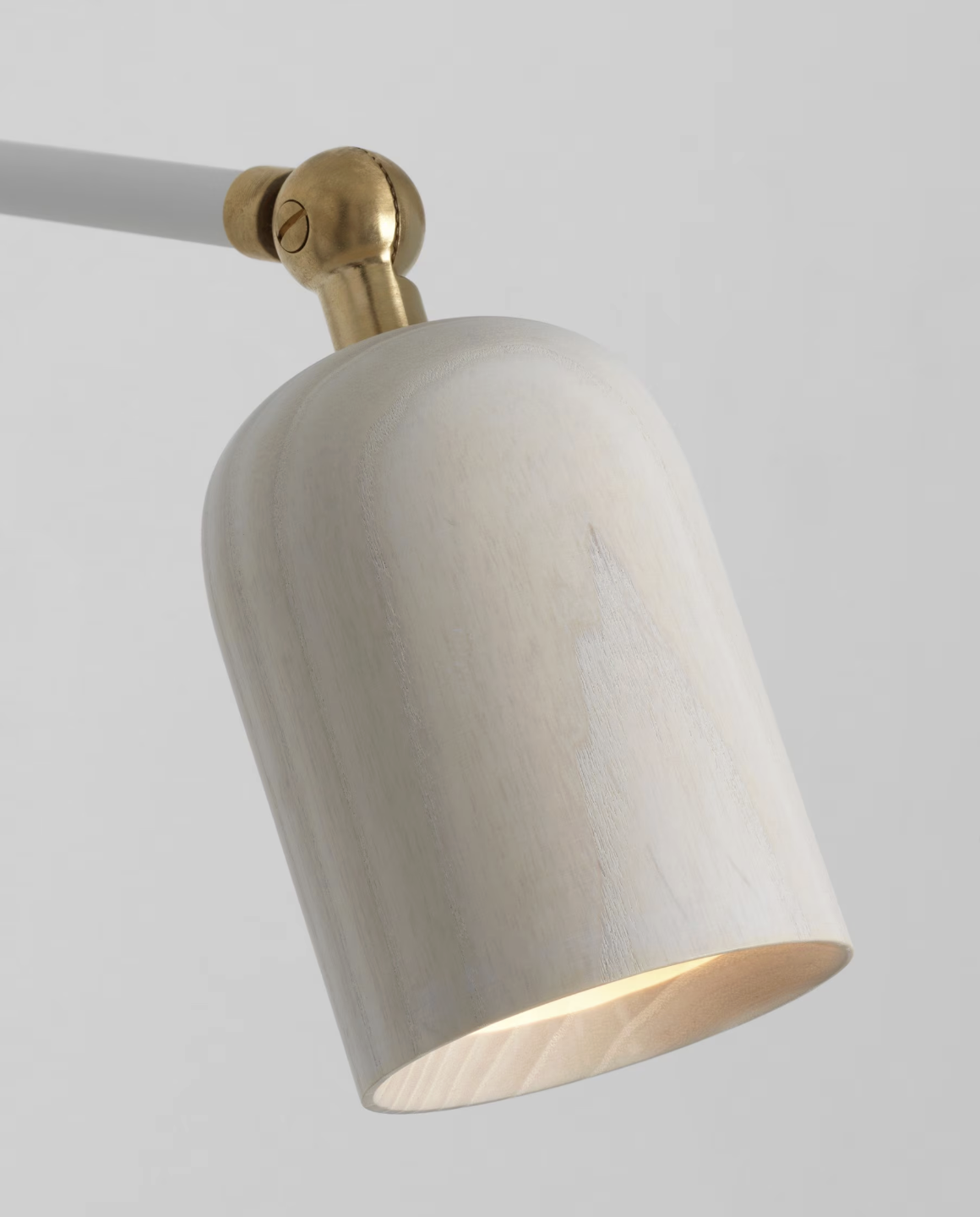 LEO SPOTLIGHT par Allied Maker