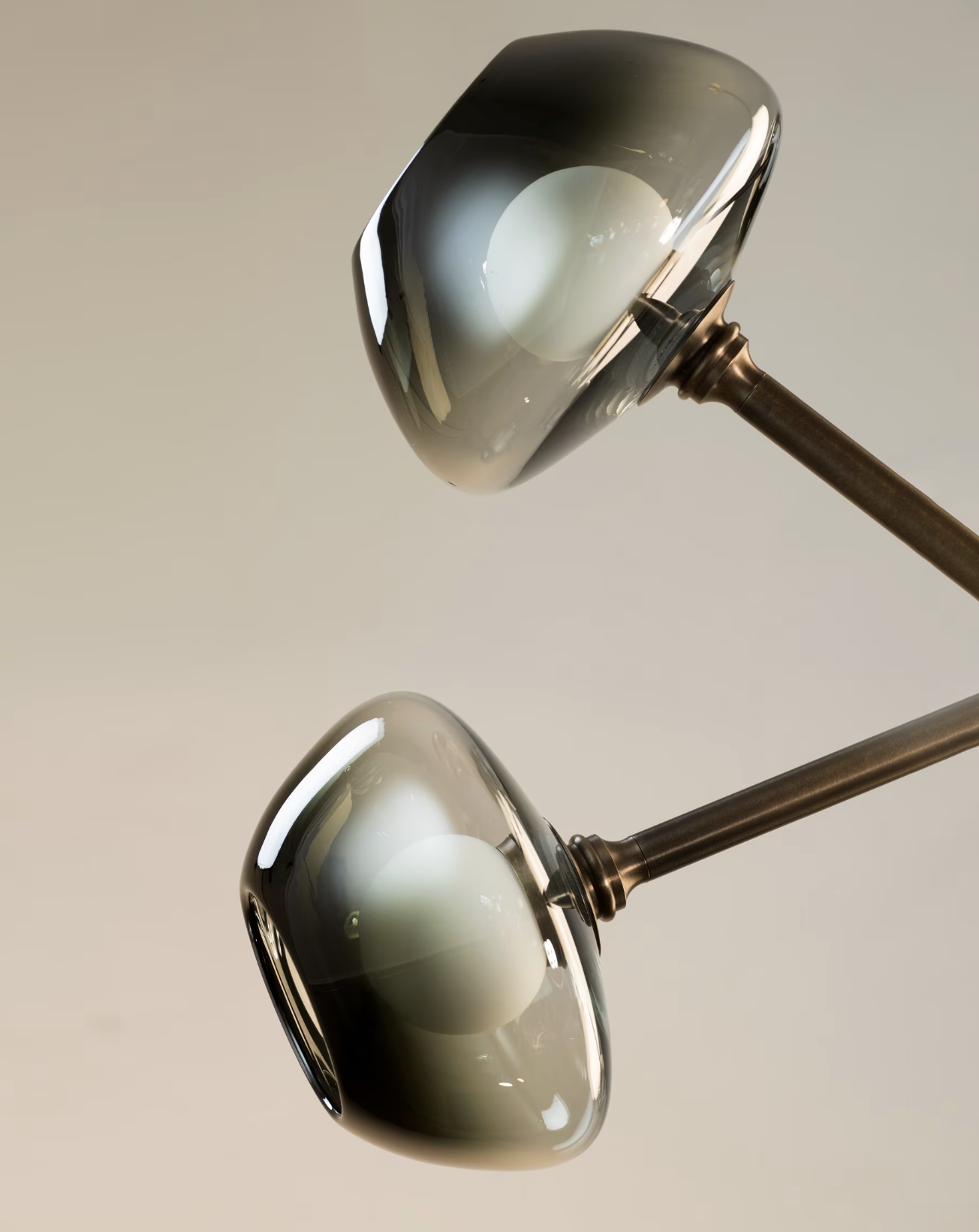 LIBRA CHANDELIER par Allied Maker