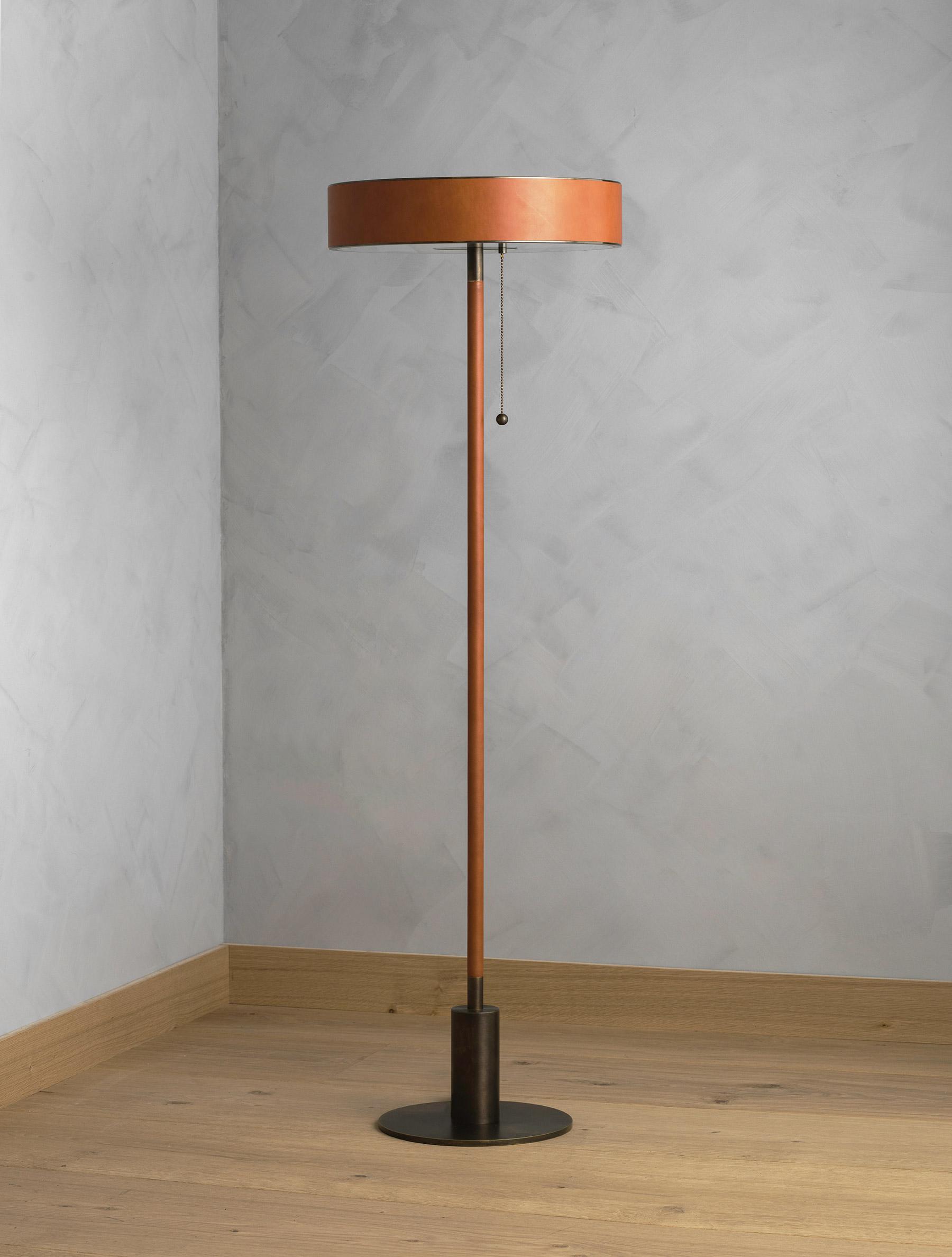 MONOSCOPE FLOOR LAMP par Allied Maker