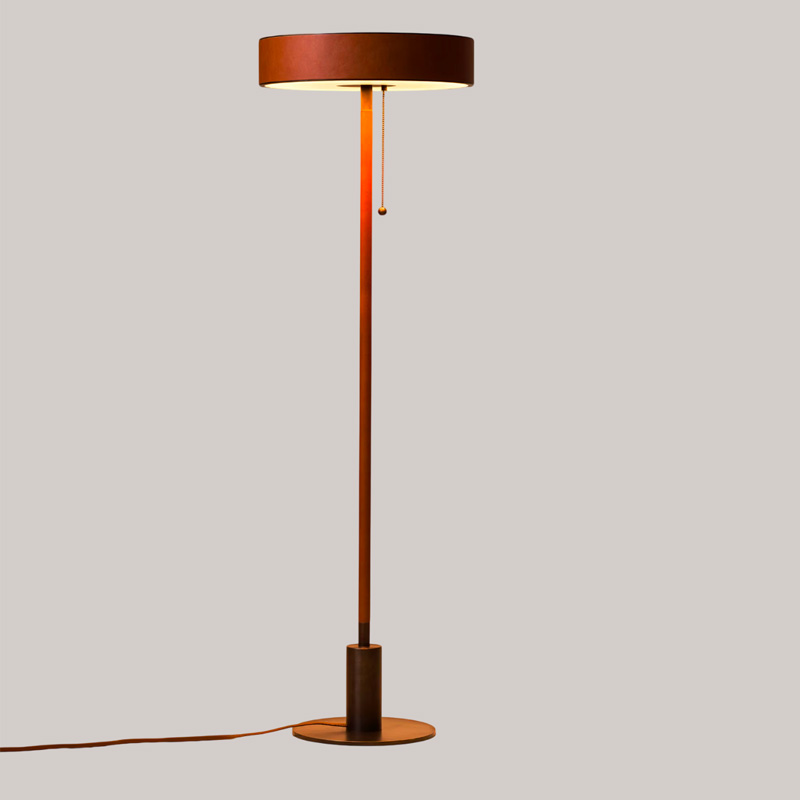 MONOSCOPE FLOOR LAMP par Allied Maker
