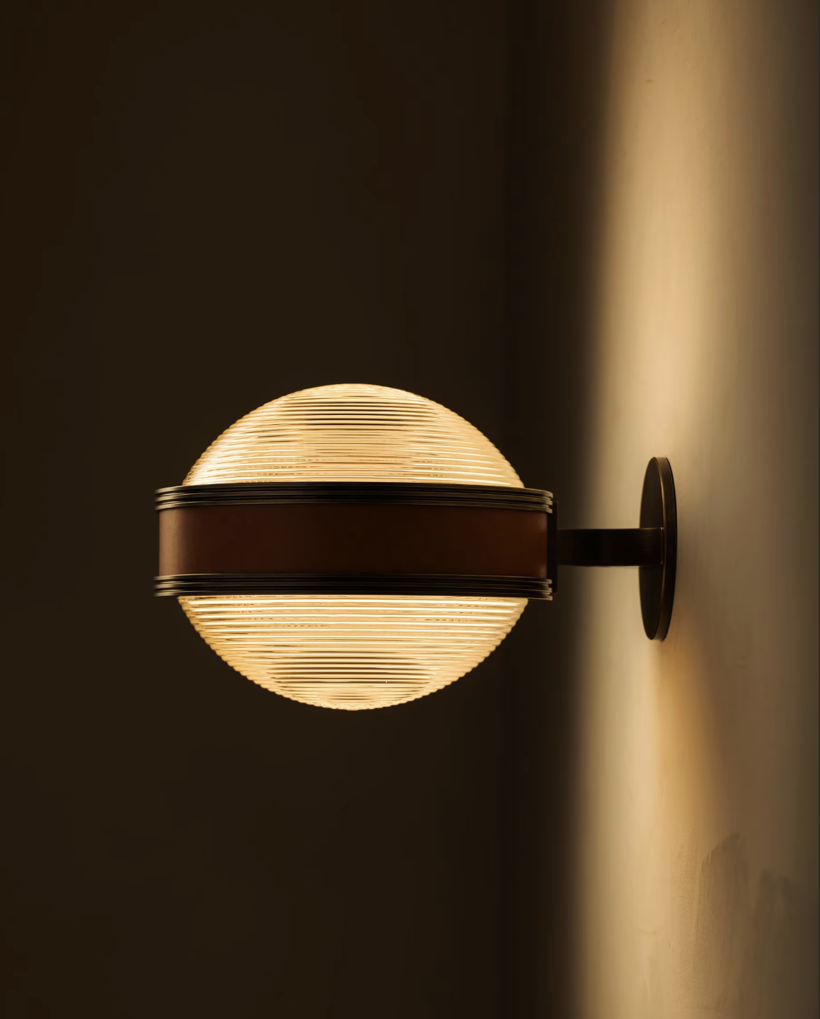 MONOSCOPE NAUTILUS SCONCE par Allied Maker