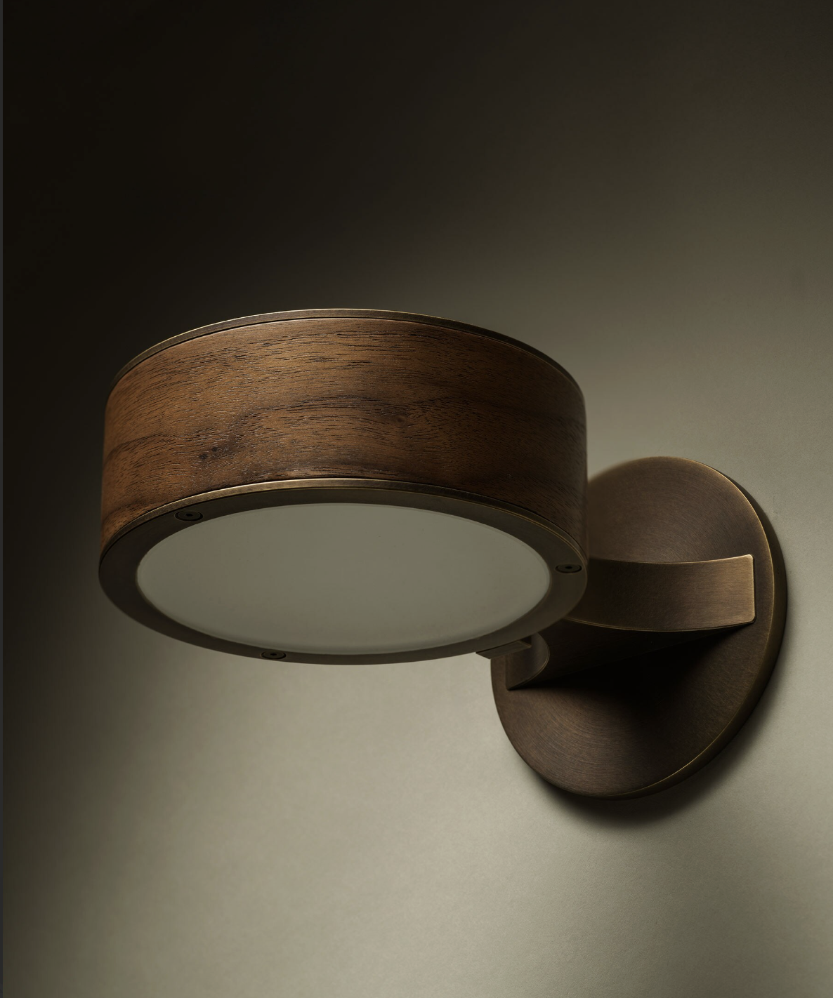 MONOSCOPE SCONCE MINI par Allied Maker