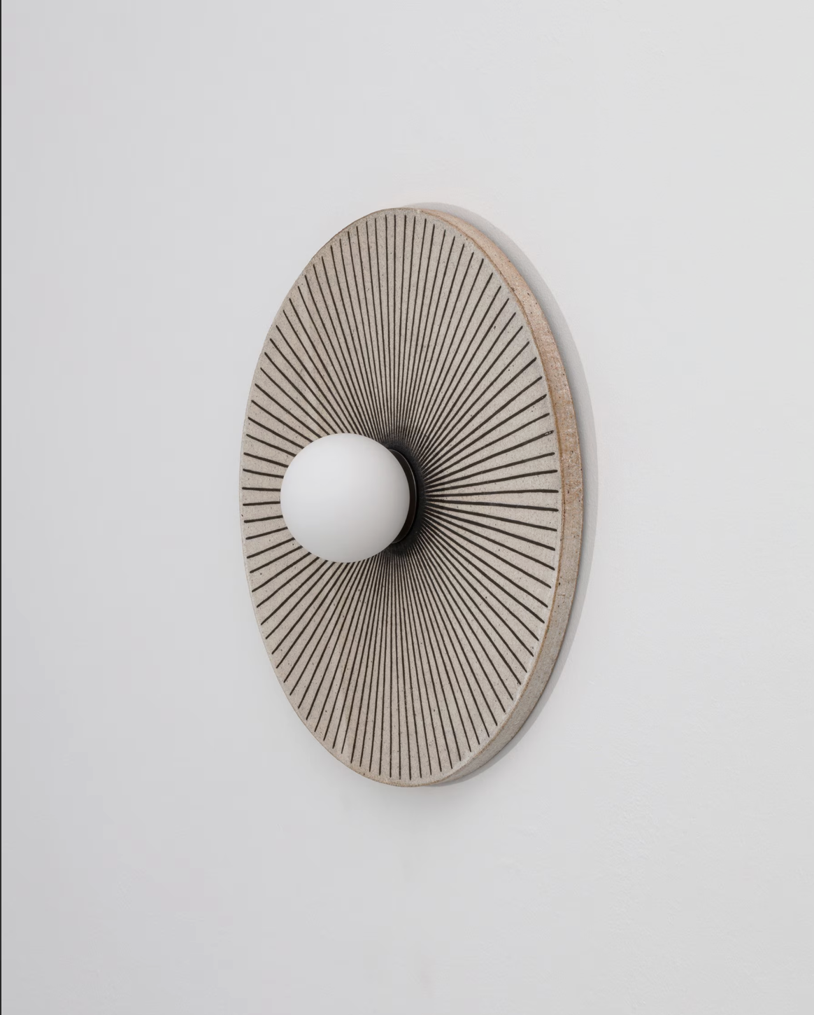 MQUAN CIRCLE 13.5” par Allied Maker