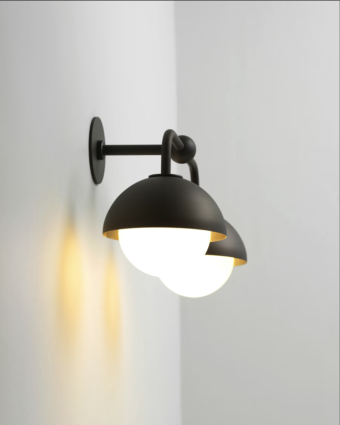 PROSPECT DOUBLE SCONCE 08 par Allied Maker