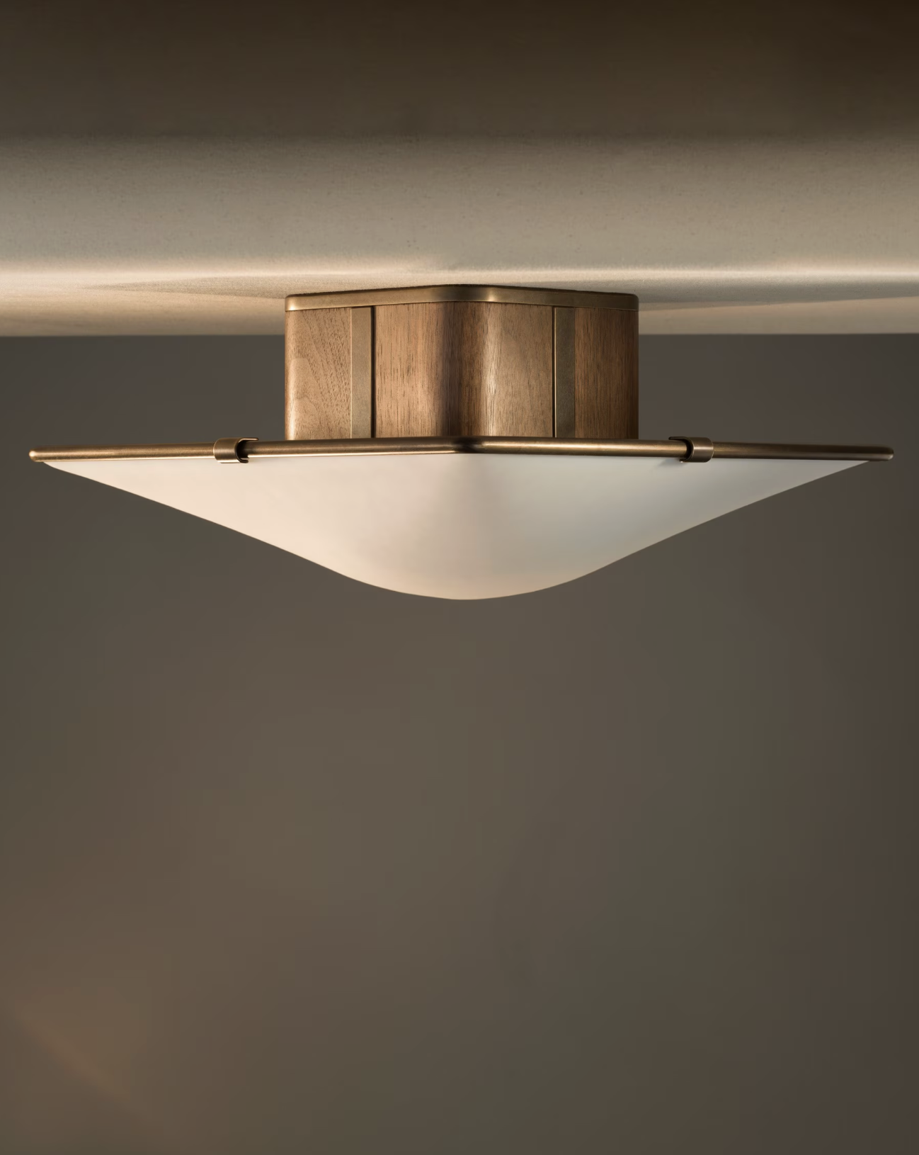 QUADRA FLUSH MOUNT par Allied Maker
