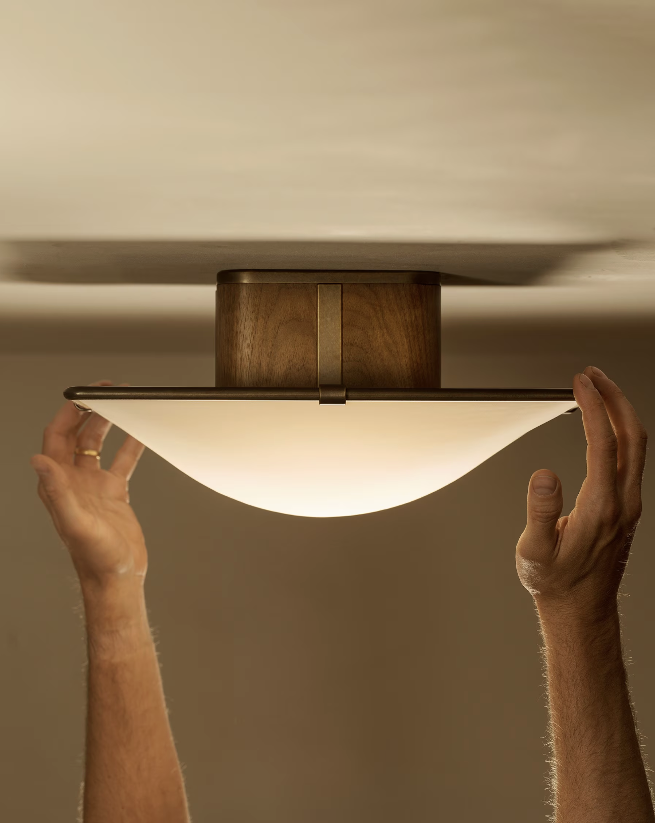 QUADRA FLUSH MOUNT par Allied Maker