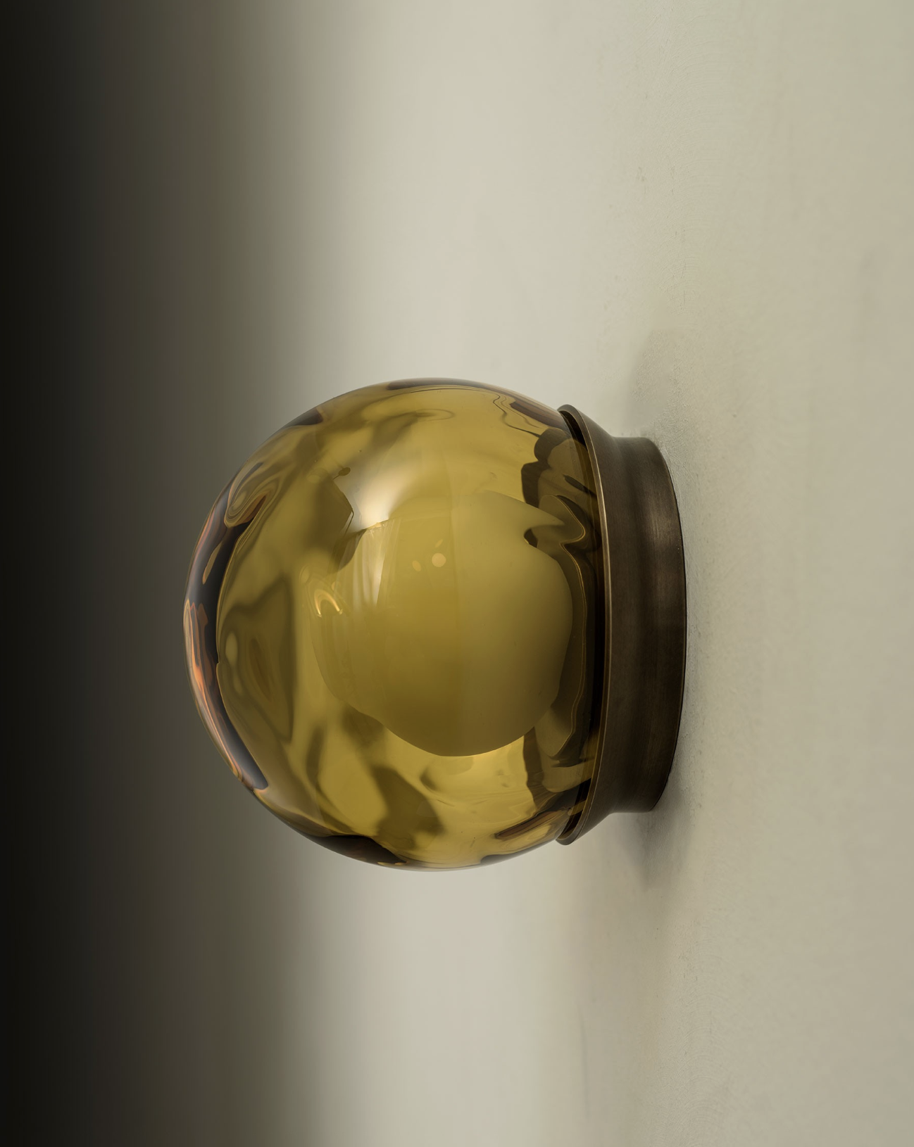 STOWE FLUSH par Allied Maker