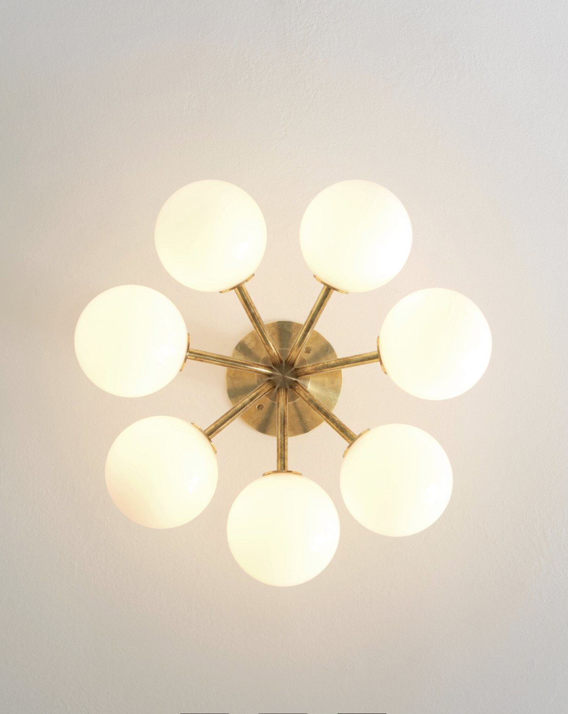 TANGENT 7 FLUSH MOUNT par Allied Maker