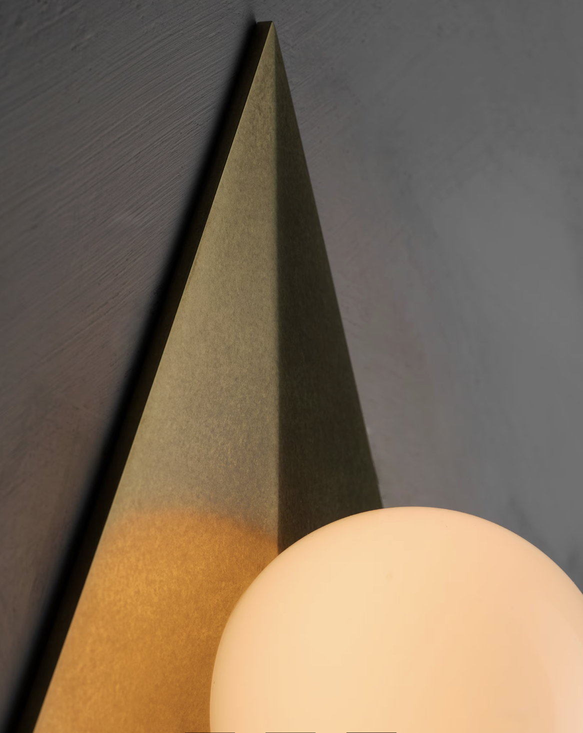 TRIANGLE MINI ORB par Allied Maker