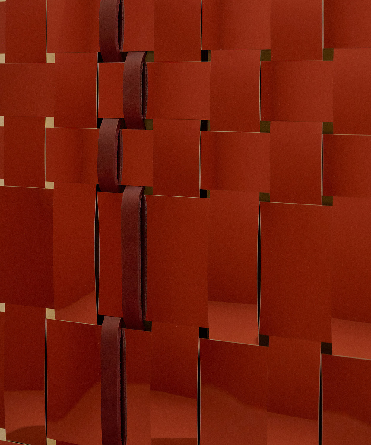 WOVEN MIRROR IV par Bower