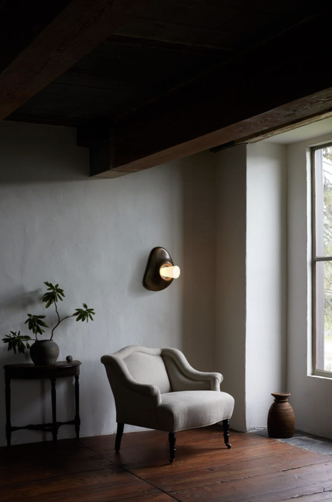 BODY SCONCE par Anna Karlin