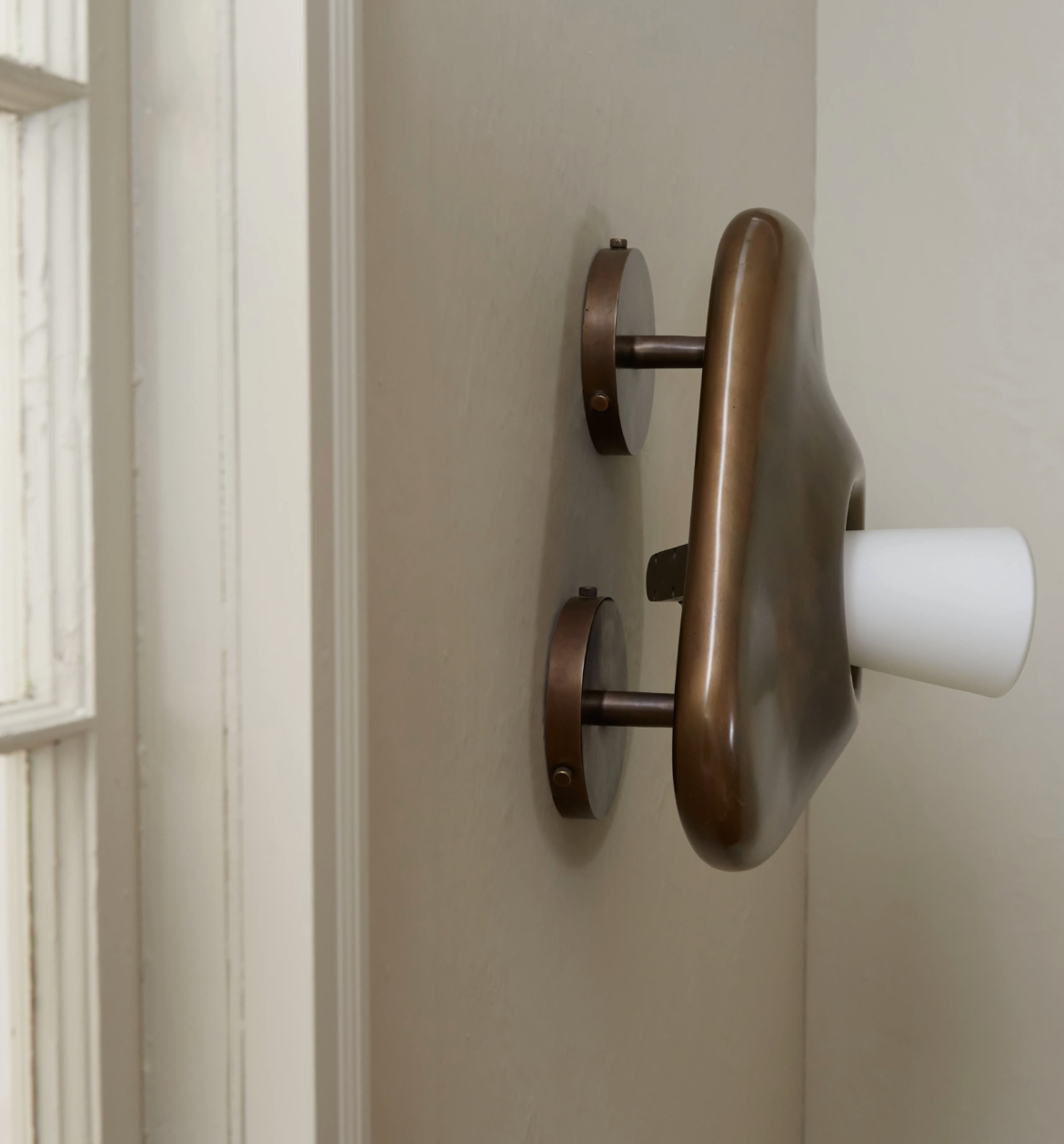 BODY SCONCE par Anna Karlin