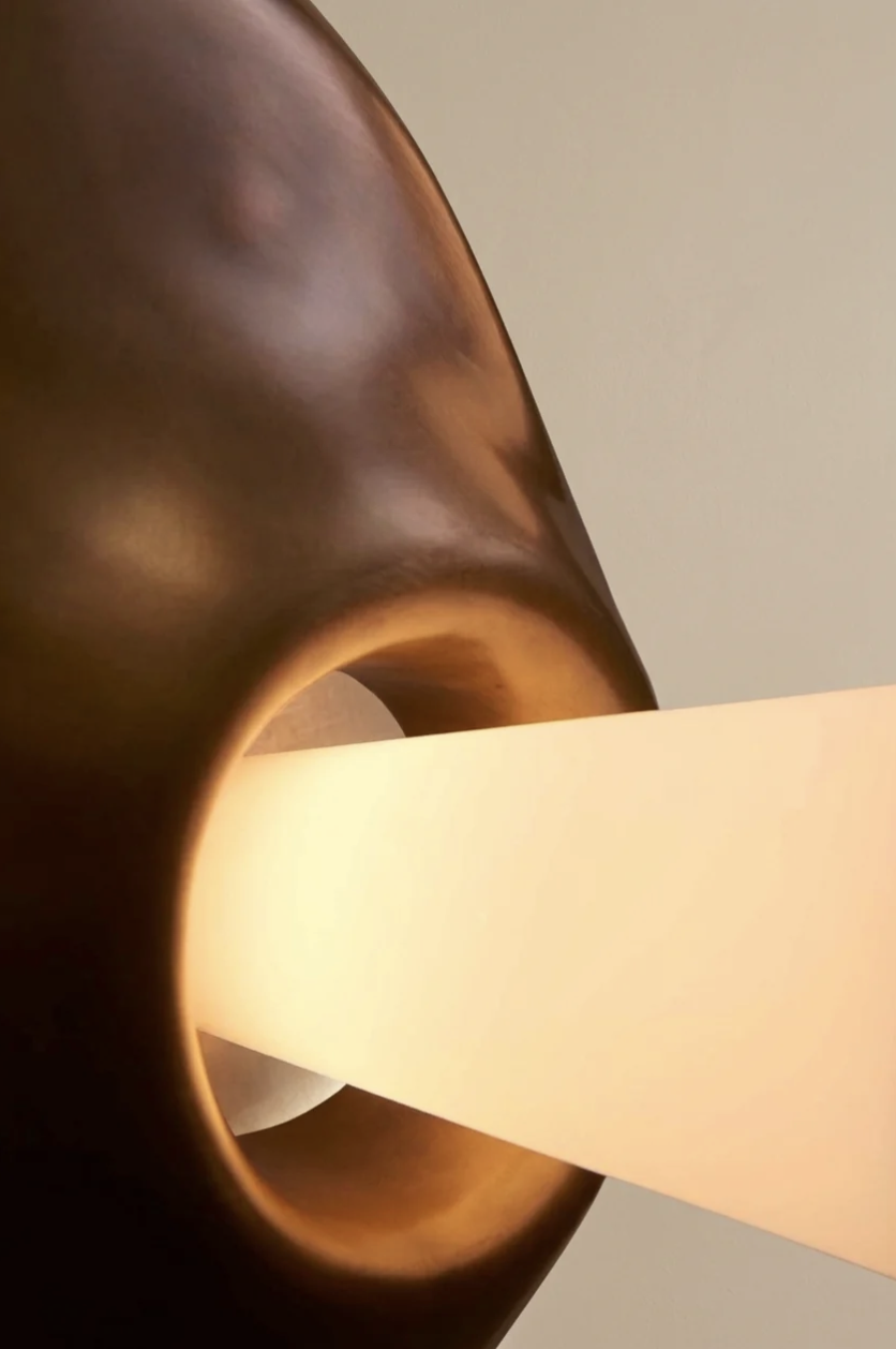 BODY SCONCE par Anna Karlin