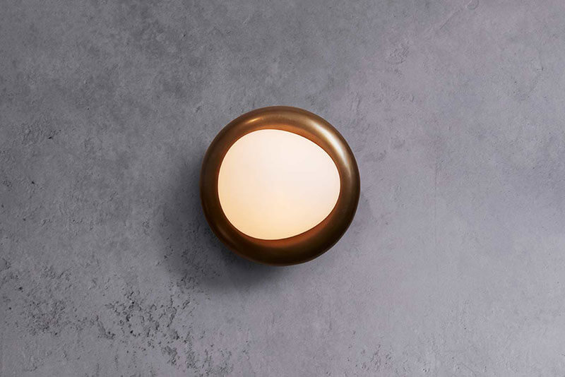 CELL SCONCE par Anna Karlin