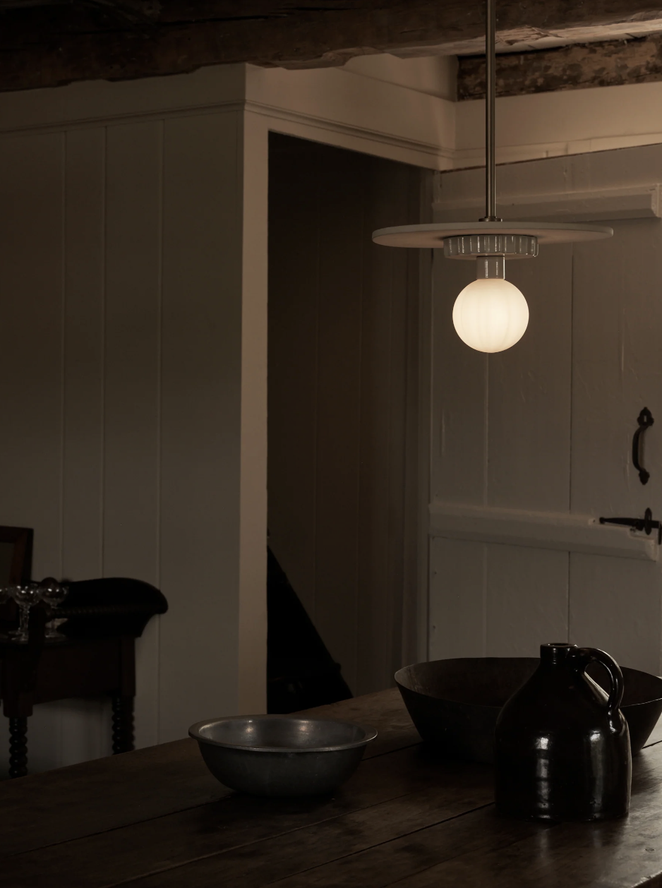 CERAMIC PENDANT SMALL par Anna Karlin