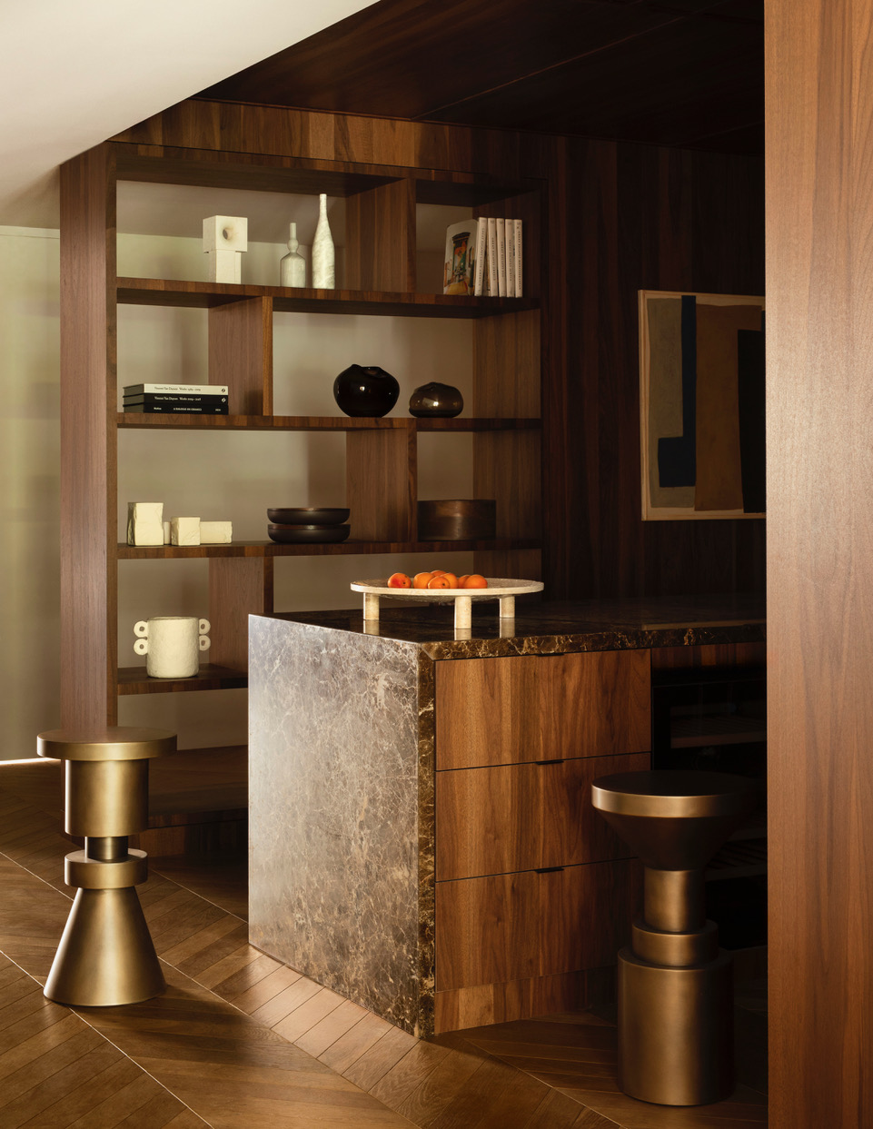 COUNTER HEIGHT CHESS STOOLS par Anna Karlin