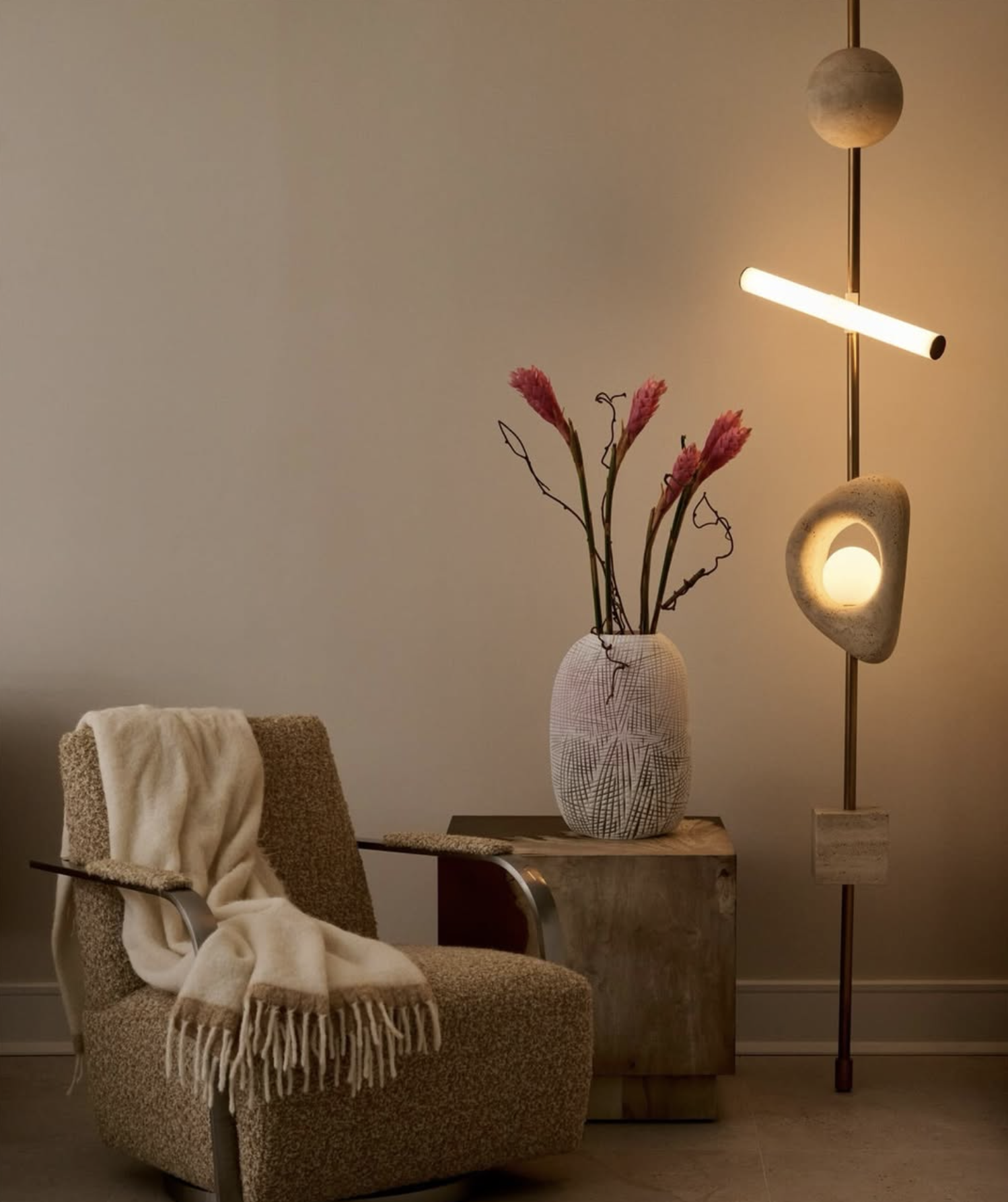 FORM LIGHT par Anna Karlin