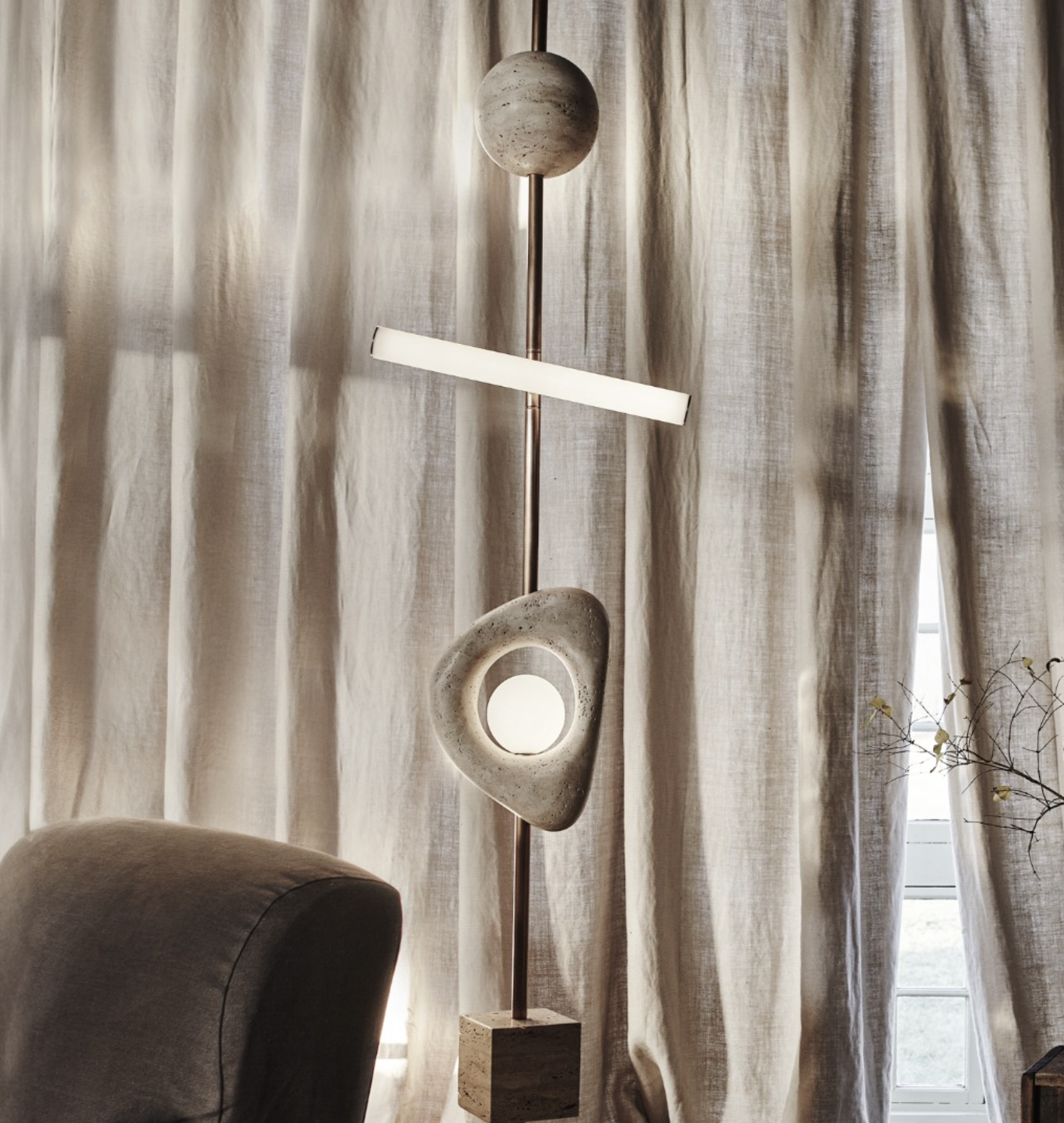 FORM LIGHT par Anna Karlin