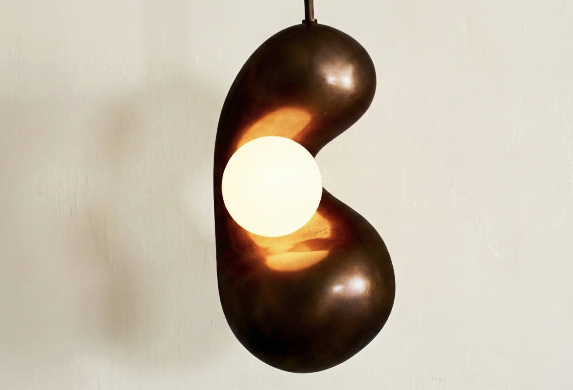 GLYPH LIGHT par Anna Karlin