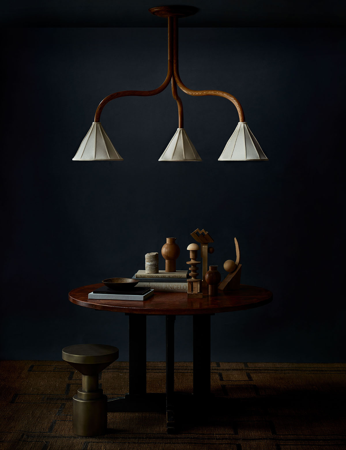 MULBERRY CONE PENDANT - TRIO par Anna Karlin