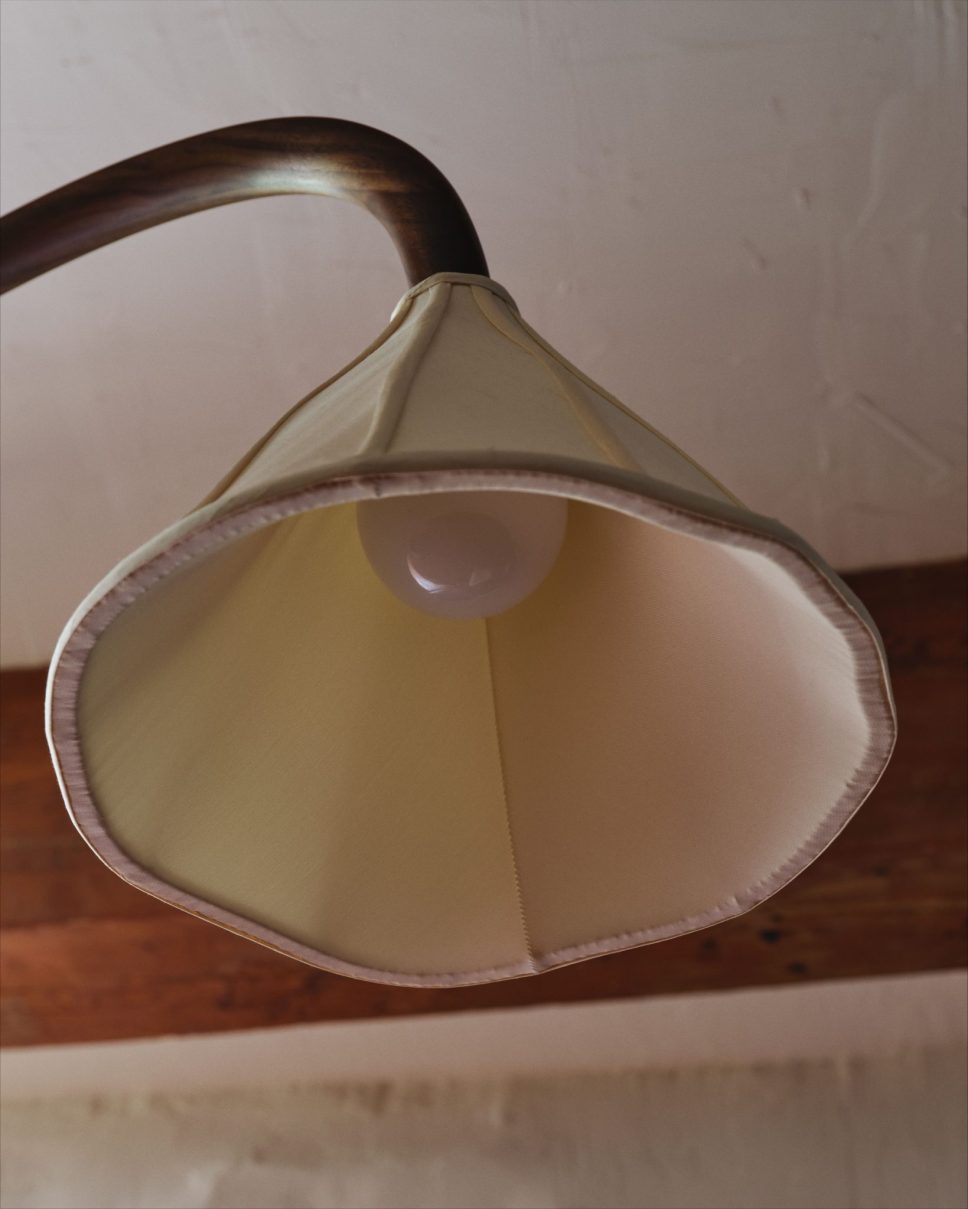MULBERRY CONE PENDANT - TRIO par Anna Karlin