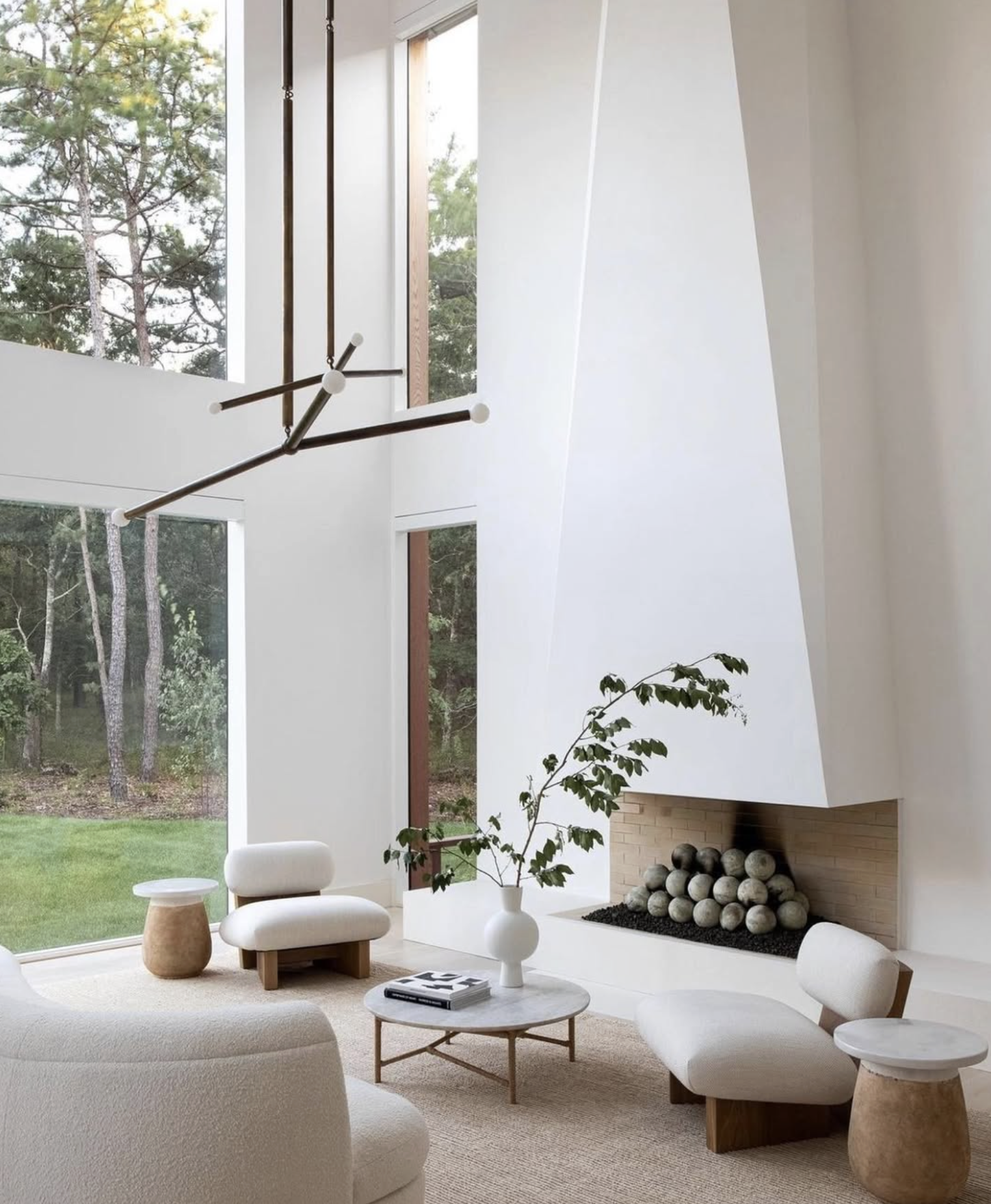 ARROW PENDANT - SMALL/LARGE par Apparatus